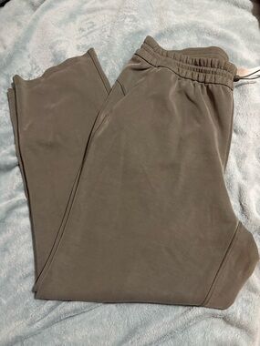 Lululemon Olive Green Casual Softstream Pants - Elastic Waist